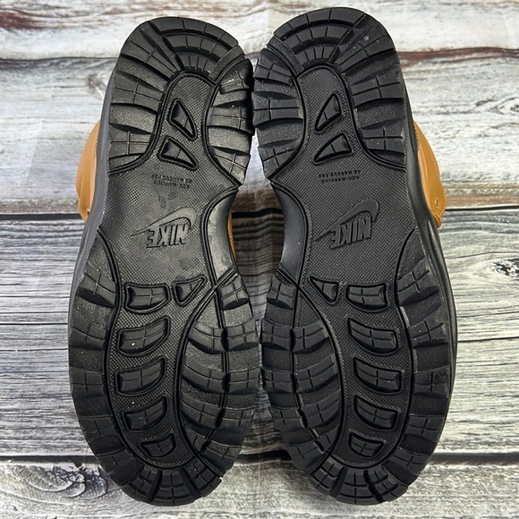 Nike Manoa LTR Wheat/Wheat-Black Size 6Y (GS)  ( BQ5372-700 ) - Picture 3 of 9